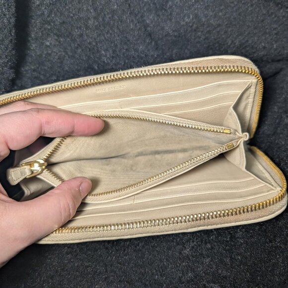 Authentic Prada Tufted Leather Zip Wallet with Original Authenticity Card - Picture 7 of 9